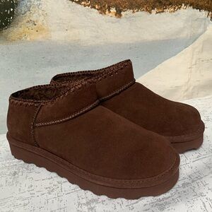 BearPaw brown boots